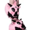 Dark Lord Plüsch Hausschuhe Rosa KILLSTAR -Magier Verkaufsladen killstar dark lord baphomet pluesch hausschuhe dark lord bubblegum slippers killstar geschenke und wohnaccessoires 50936